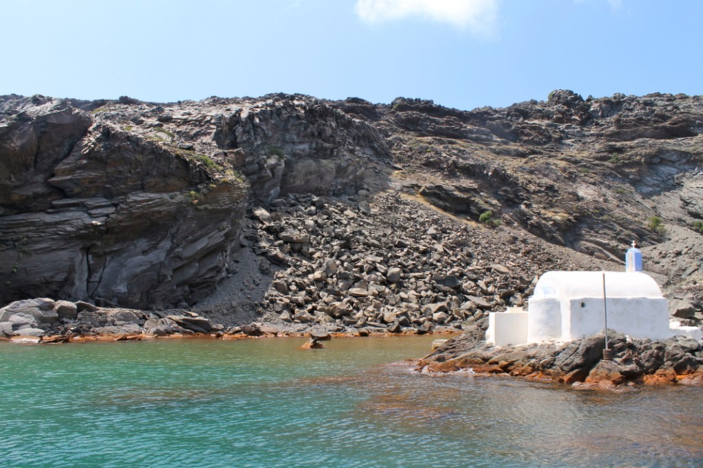 Tip: don't wear a lightly-coloured bathing suit in these orange waters!