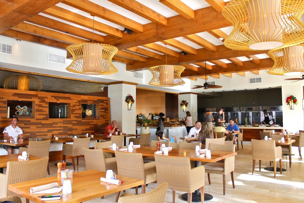 Santa Barbara Beach & Golf Resort, Medi, restaurant, breakfast, curacao