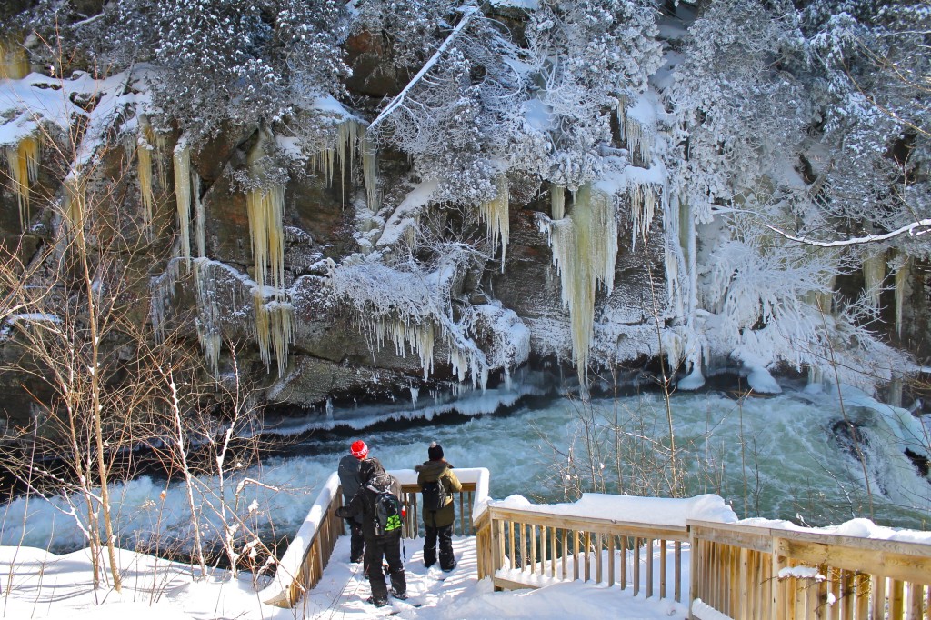 Yours Outdoors, Haliburton, Snowshoe, snowshoeing, ontario