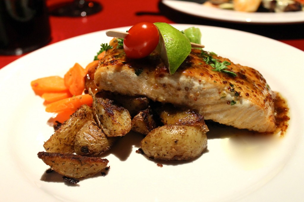 Blackbird Cafe Burnstown, calabogie peaks resort, restaurant, dining, best