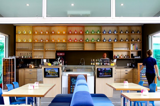 What To Eat And Drink In Curacao, Landhuis Chobolobo, factory, blue curacao, curacao, liquere