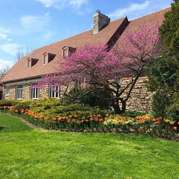 Restaurants Along The Niagara Parkway : Queenston Heights Restaurant