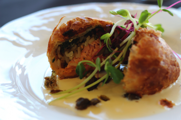 Restaurants Along The Niagara Parkway : Trout at Queen Victoria Place in Niagara