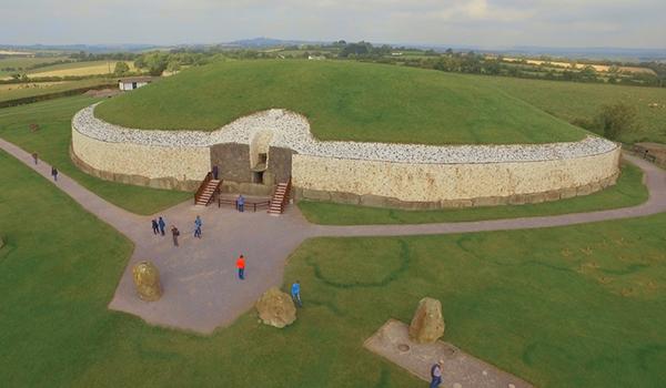 Mystical Newgrange and Tara Day Tour, Authentic Ireland