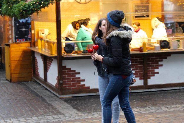 Christmas Market Foods In Germany, Paradiesäpfel