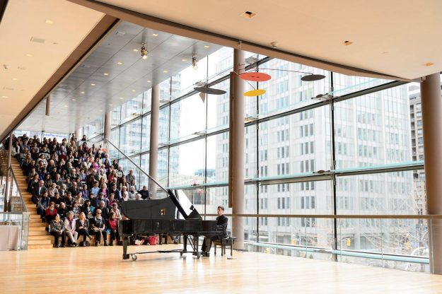 Free Things To Do In Toronto, Canadian Opera Company