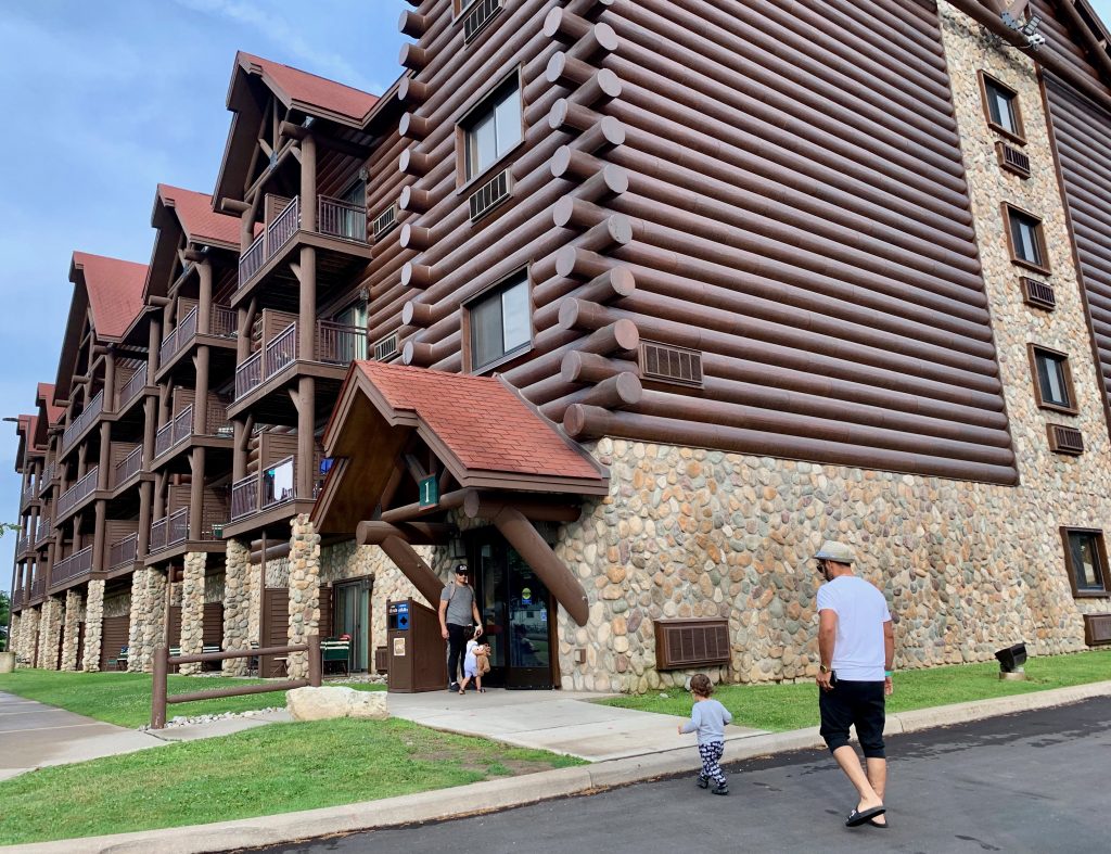 The New Timber Wolf Cottages At Great Wolf Lodge Niagara Falls